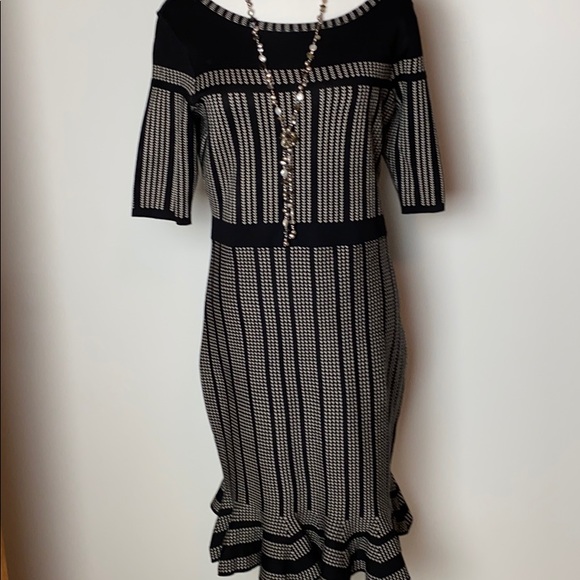 Taylor Dresses & Skirts - Taylor Flounce Hem Sweater Dress Size L